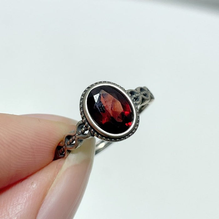 Garnet / 1pc