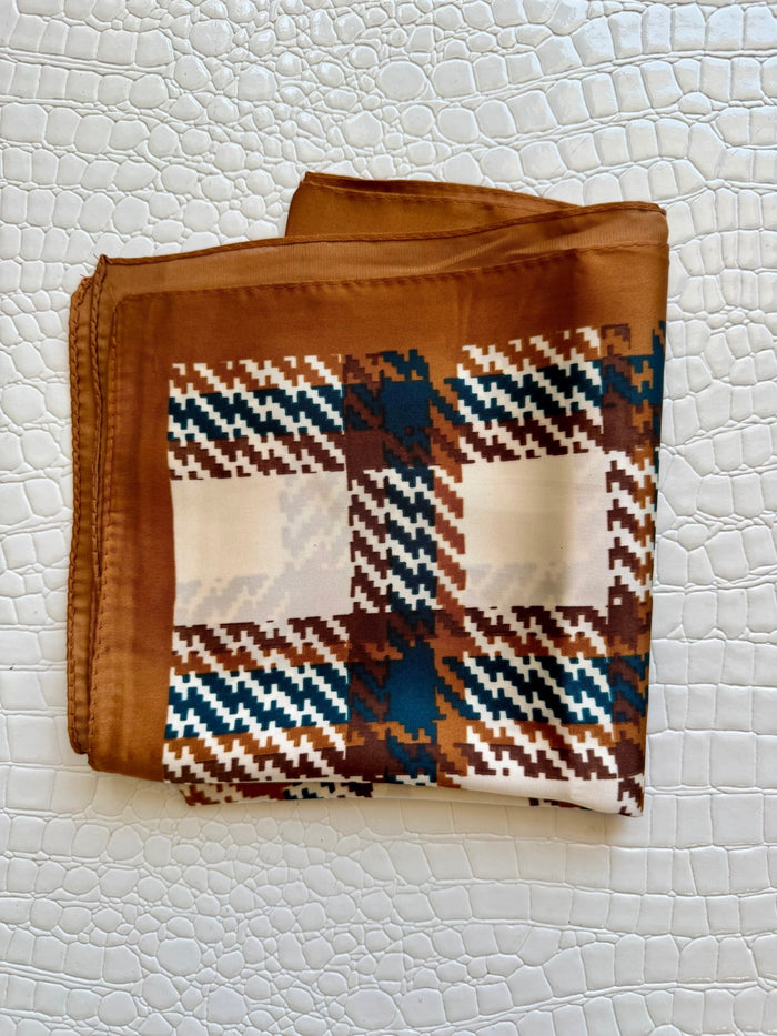 Chic Accent Scarf - Infinity Raine