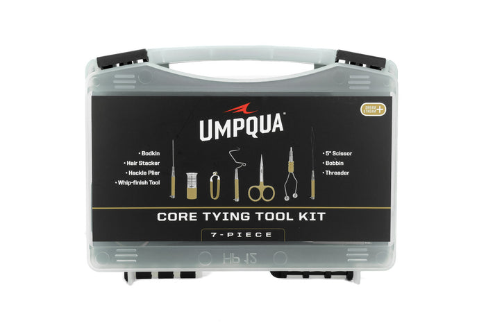 Umpqua Dream Stream Plus 7-piece fly tying kit – premium tool set featuring high-quality scissors, bobbin, whip finisher, bodkin, hackle pliers, and dubbing tools in a zip case.