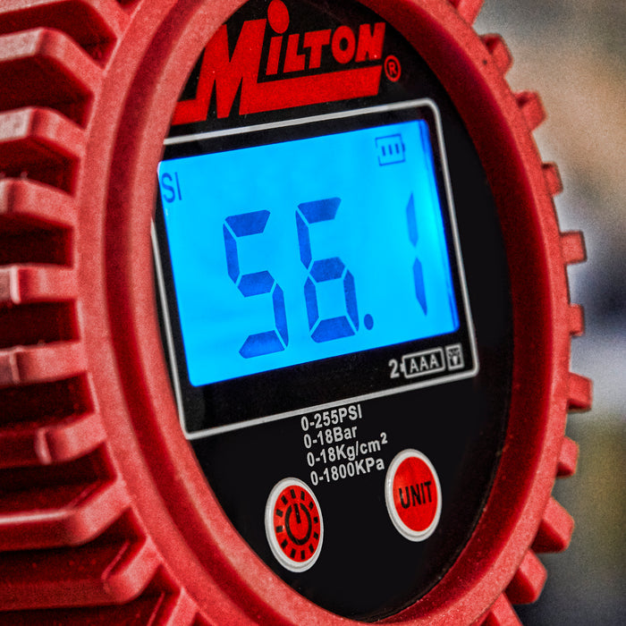 Heavy-Duty Digital Tire Inflator and Air Pressure Gauge, Clip-on Chuck, 1/4" NPT, 20" Rubber Hose, 0-255 PSI