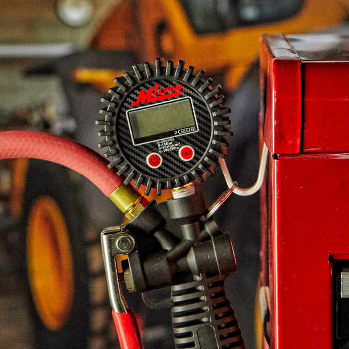 Pro Digital Tire Inflator/Pressure Pistol Grip Gauge, KWIK-CHANGE® Safety Chuck, 36" Hose