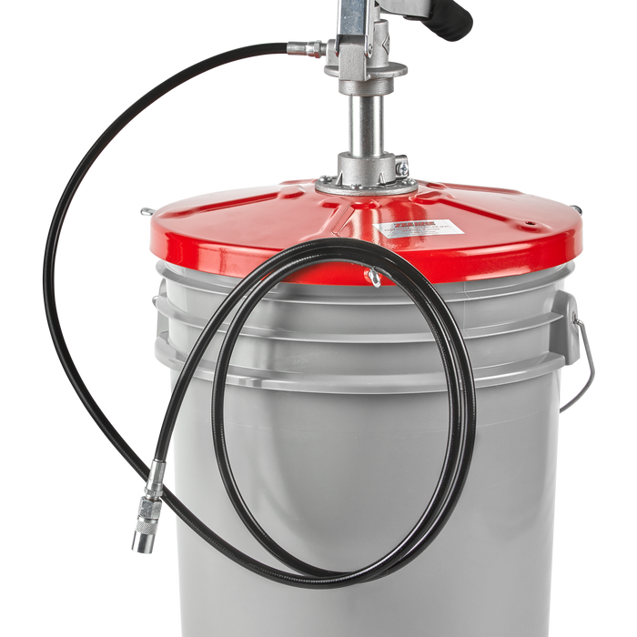 ZE550 - Manual Grease Pump (1.2 Ounces Per 28 Strokes)